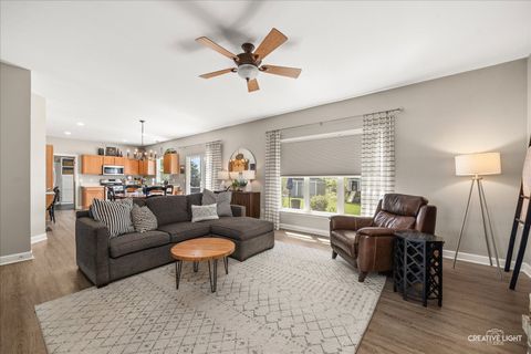 Tiny photo for 1401 Chestnut Lane, Yorkville, IL 60560 (MLS # 12638971)