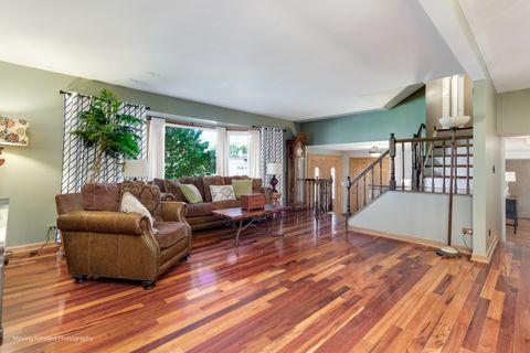 Tiny photo for 1453 Armstrong Lane, Elk Grove Village, IL 60007 (MLS # 12500249)