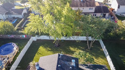 Tiny photo for 1453 Armstrong Lane, Elk Grove Village, IL 60007 (MLS # 12500249)