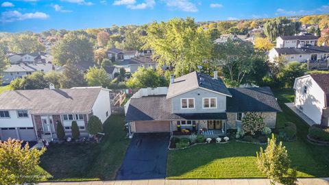 Tiny photo for 1453 Armstrong Lane, Elk Grove Village, IL 60007 (MLS # 12500249)