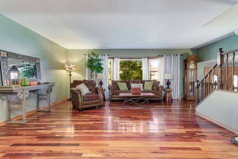 Tiny photo for 1453 Armstrong Lane, Elk Grove Village, IL 60007 (MLS # 12500249)