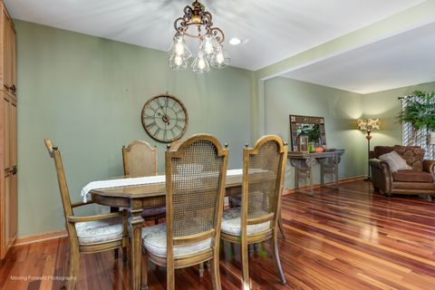 Tiny photo for 1453 Armstrong Lane, Elk Grove Village, IL 60007 (MLS # 12500249)