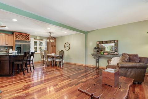 Tiny photo for 1453 Armstrong Lane, Elk Grove Village, IL 60007 (MLS # 12500249)