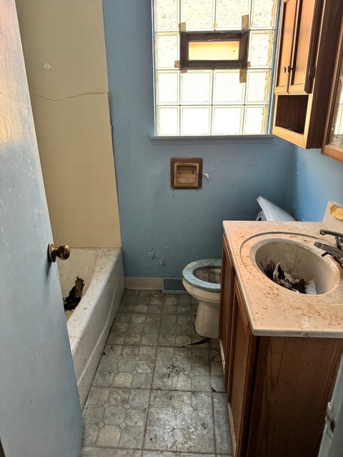 Tiny photo for 518 Calumet Way, Calumet City, IL 60409 (MLS # 12791479)