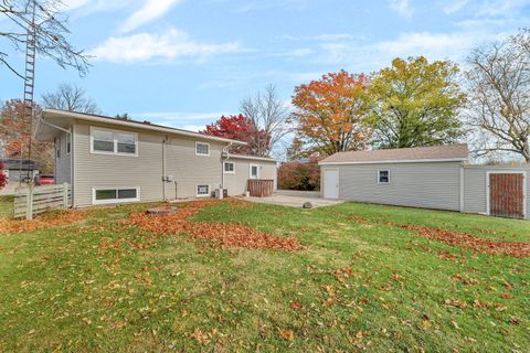 Tiny photo for 423 Maple Drive, Morris, IL 60450 (MLS # 12517177)
