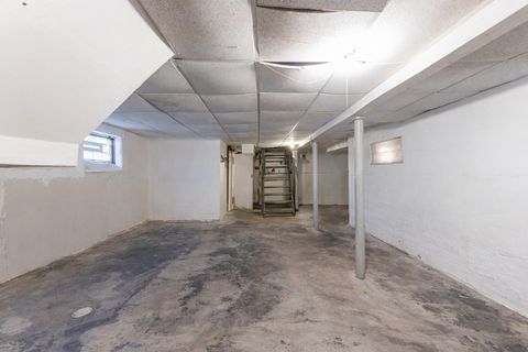 Tiny photo for 8129 S Cornell Avenue, Chicago, IL 60617 (MLS # 12553413)