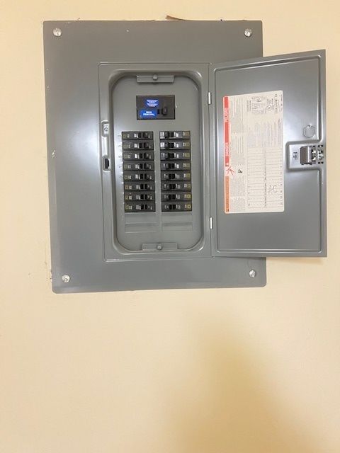 Tiny photo for 6539 N SACRAMENTO Avenue, Chicago, IL 60645 (MLS # 12505934)