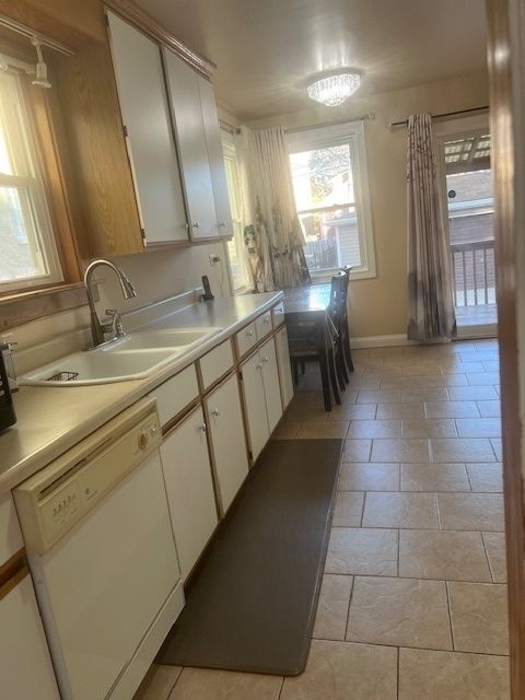 Tiny photo for 6539 N SACRAMENTO Avenue, Chicago, IL 60645 (MLS # 12505934)