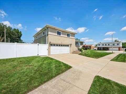 Tiny photo for 1580 Grant Avenue, Melrose Park, IL 60160 (MLS # 12726310)