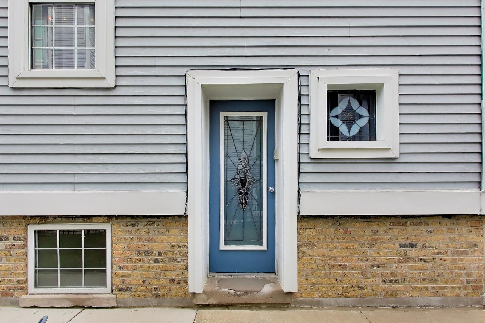 1232 W Nelson Street B