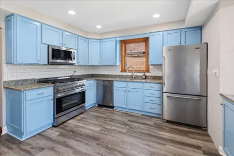 Tiny photo for 7620 W Rascher Avenue, Chicago, IL 60656 (MLS # 12642066)
