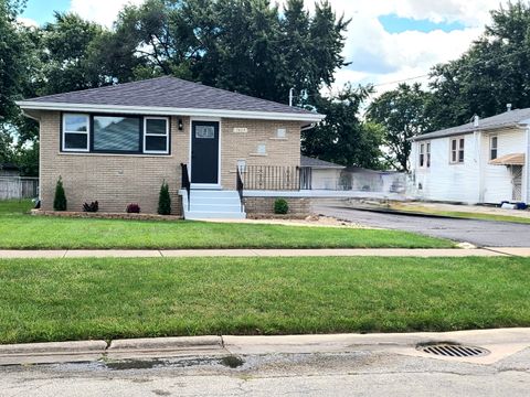 Tiny photo for 7025 W 84th Street, Burbank, IL 60459 (MLS # 12491153)