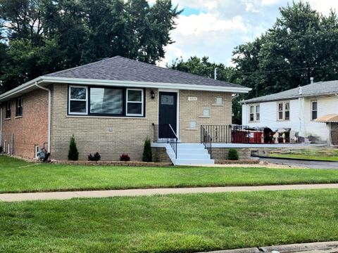 Tiny photo for 7025 W 84th Street, Burbank, IL 60459 (MLS # 12491153)
