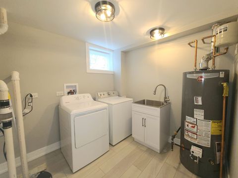 Tiny photo for 7025 W 84th Street, Burbank, IL 60459 (MLS # 12491153)