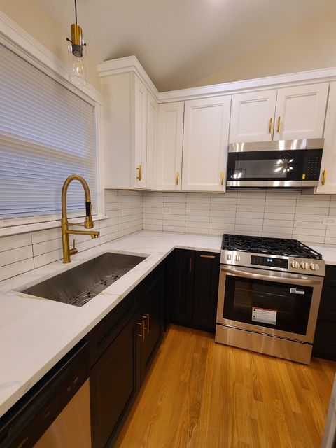 Tiny photo for 7025 W 84th Street, Burbank, IL 60459 (MLS # 12491153)