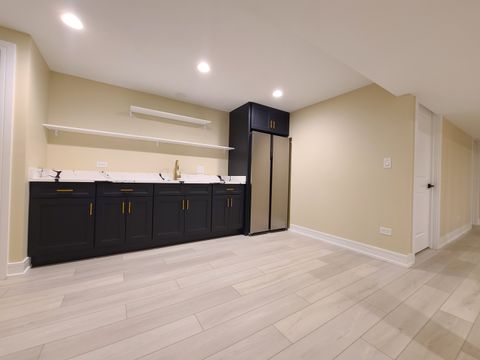 Tiny photo for 7025 W 84th Street, Burbank, IL 60459 (MLS # 12491153)