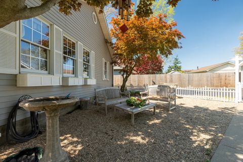 Tiny photo for 370 Woodlake Road, Eldorado, IL 62930 (MLS # 12614800)