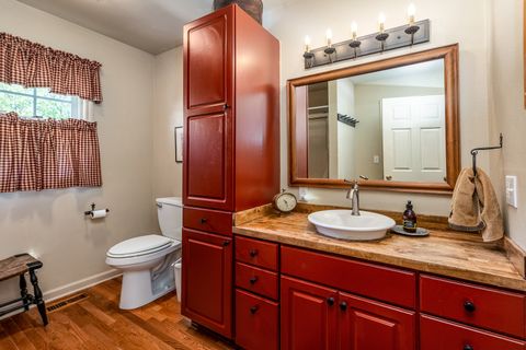 Tiny photo for 370 Woodlake Road, Eldorado, IL 62930 (MLS # 12614800)