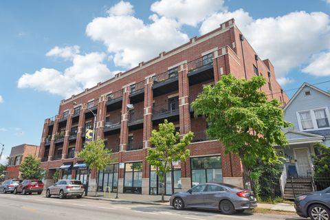 Photo of 4141 N Kedzie Avenue #307, Chicago, IL 60618 (MLS # 12478162)