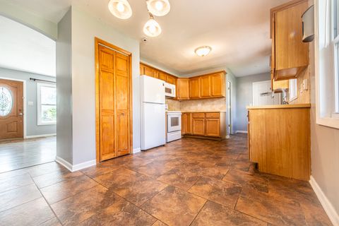 Tiny photo for 1043 Elmwood Lane, Elk Grove Village, IL 60007 (MLS # 12490823)