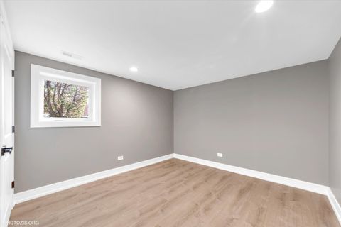 Tiny photo for 9439 S 52nd Avenue, Oak Lawn, IL 60453 (MLS # 12496761)