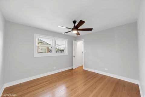 Tiny photo for 9439 S 52nd Avenue, Oak Lawn, IL 60453 (MLS # 12496761)