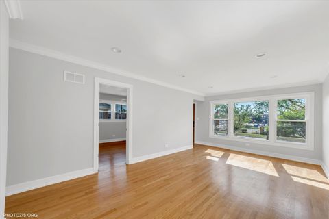 Tiny photo for 9439 S 52nd Avenue, Oak Lawn, IL 60453 (MLS # 12496761)