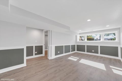 Tiny photo for 9439 S 52nd Avenue, Oak Lawn, IL 60453 (MLS # 12496761)