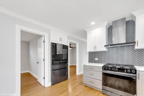 Tiny photo for 9439 S 52nd Avenue, Oak Lawn, IL 60453 (MLS # 12496761)