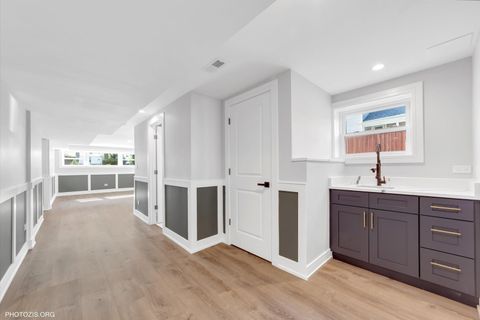 Tiny photo for 9439 S 52nd Avenue, Oak Lawn, IL 60453 (MLS # 12496761)