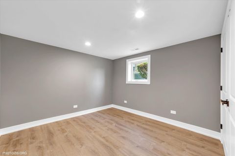 Tiny photo for 9439 S 52nd Avenue, Oak Lawn, IL 60453 (MLS # 12496761)