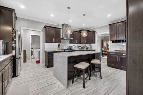 Tiny photo for 3850 E 59th Street, Davenport, IA 52807 (MLS # 12571662)