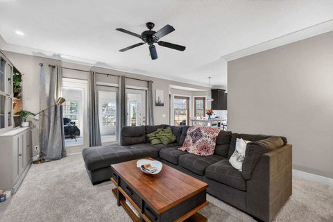 Tiny photo for 3850 E 59th Street, Davenport, IA 52807 (MLS # 12571662)