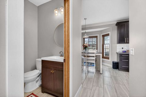 Tiny photo for 3850 E 59th Street, Davenport, IA 52807 (MLS # 12571662)