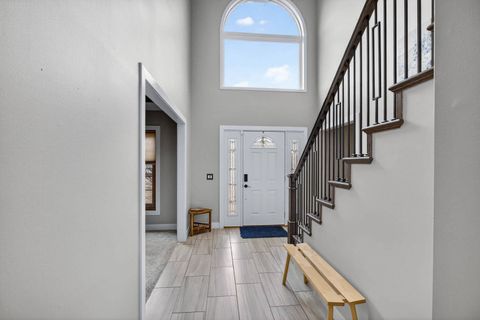 Tiny photo for 3850 E 59th Street, Davenport, IA 52807 (MLS # 12571662)