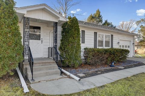 Tiny photo for 401 Oak Drive, Roberts, IL 60962 (MLS # 12567383)