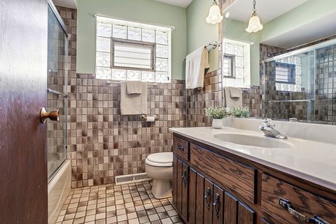 Tiny photo for 5707 W 90th Place, Oak Lawn, IL 60453 (MLS # 12588070)