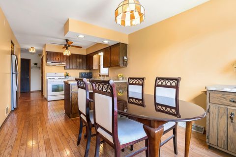 Tiny photo for 5707 W 90th Place, Oak Lawn, IL 60453 (MLS # 12588070)
