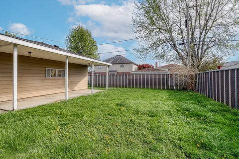 Tiny photo for 5707 W 90th Place, Oak Lawn, IL 60453 (MLS # 12588070)