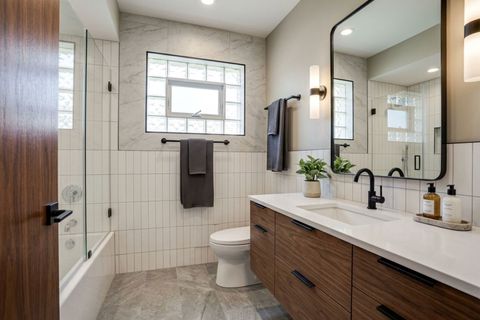 Tiny photo for 5707 W 90th Place, Oak Lawn, IL 60453 (MLS # 12588070)