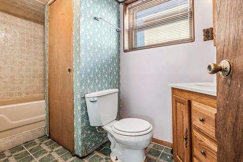 Tiny photo for 5707 W 90th Place, Oak Lawn, IL 60453 (MLS # 12588070)