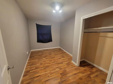 Tiny photo for 705 S 11TH Street, Herrin, IL 62948 (MLS # EB460448)