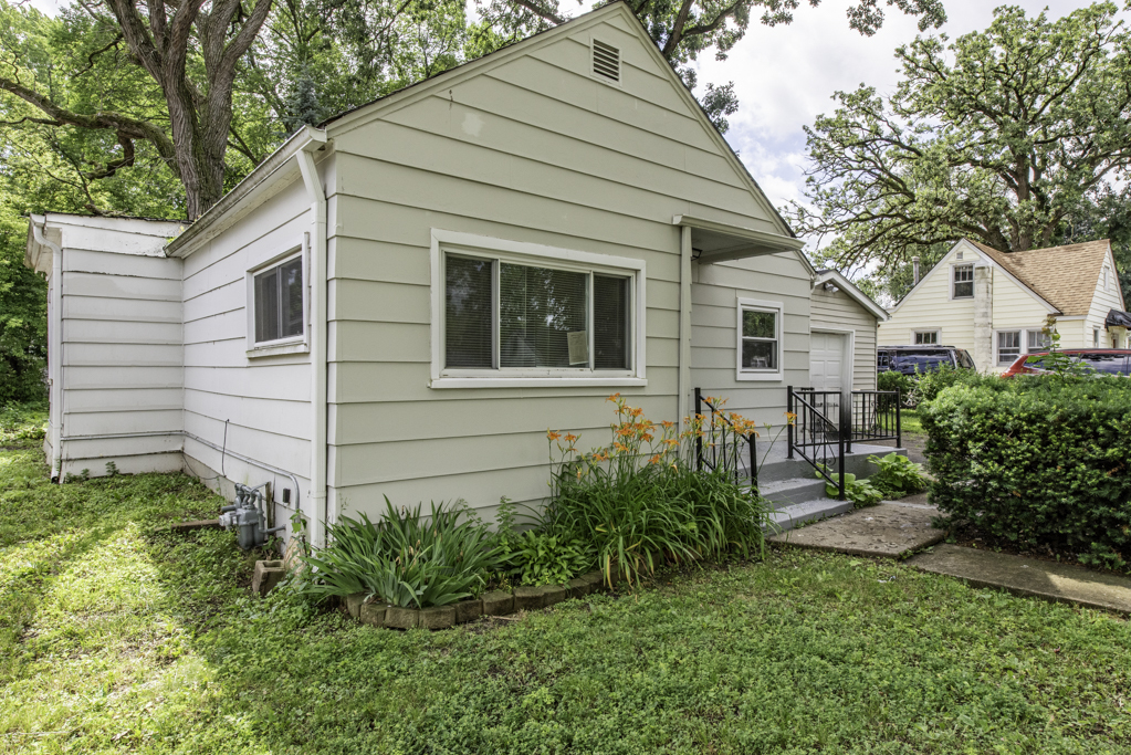 221 Kenwood Drive