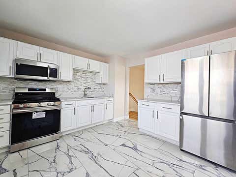 Tiny photo for 17850 Yale Lane, Country Club Hills, IL 60478 (MLS # 12654653)