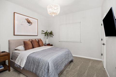 Tiny photo for 1720 N WINCHESTER Avenue, Chicago, IL 60622 (MLS # 12535897)