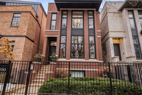 Photo of 1720 N WINCHESTER Avenue, Chicago, IL 60622 (MLS # 12535897)