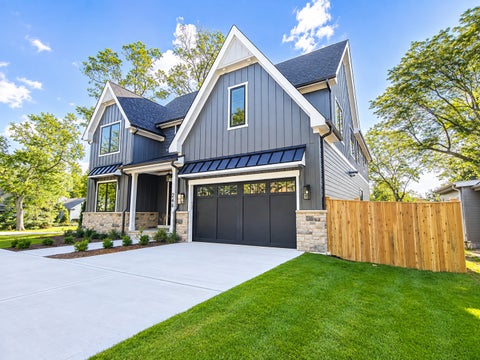 Tiny photo for 246 Holmes Avenue, Clarendon Hills, IL 60514 (MLS # 12685111)