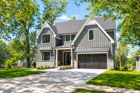Photo of 246 Holmes Avenue, Clarendon Hills, IL 60514 (MLS # 12685111)