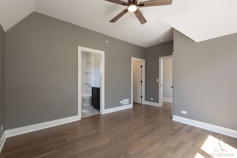 Tiny photo for 246 Holmes Avenue, Clarendon Hills, IL 60514 (MLS # 12685111)