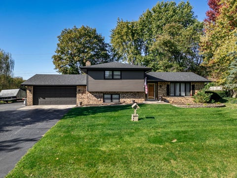 Photo of 18416 Conlee Drive, Mokena, IL 60448 (MLS # 12791180)